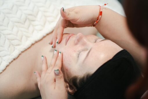 ĐIỀU TRỊ MỤN CÔNG NGHỆ CAO